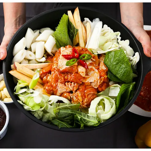 춘천 통나무집닭갈비 닭갈비2인분(800g)